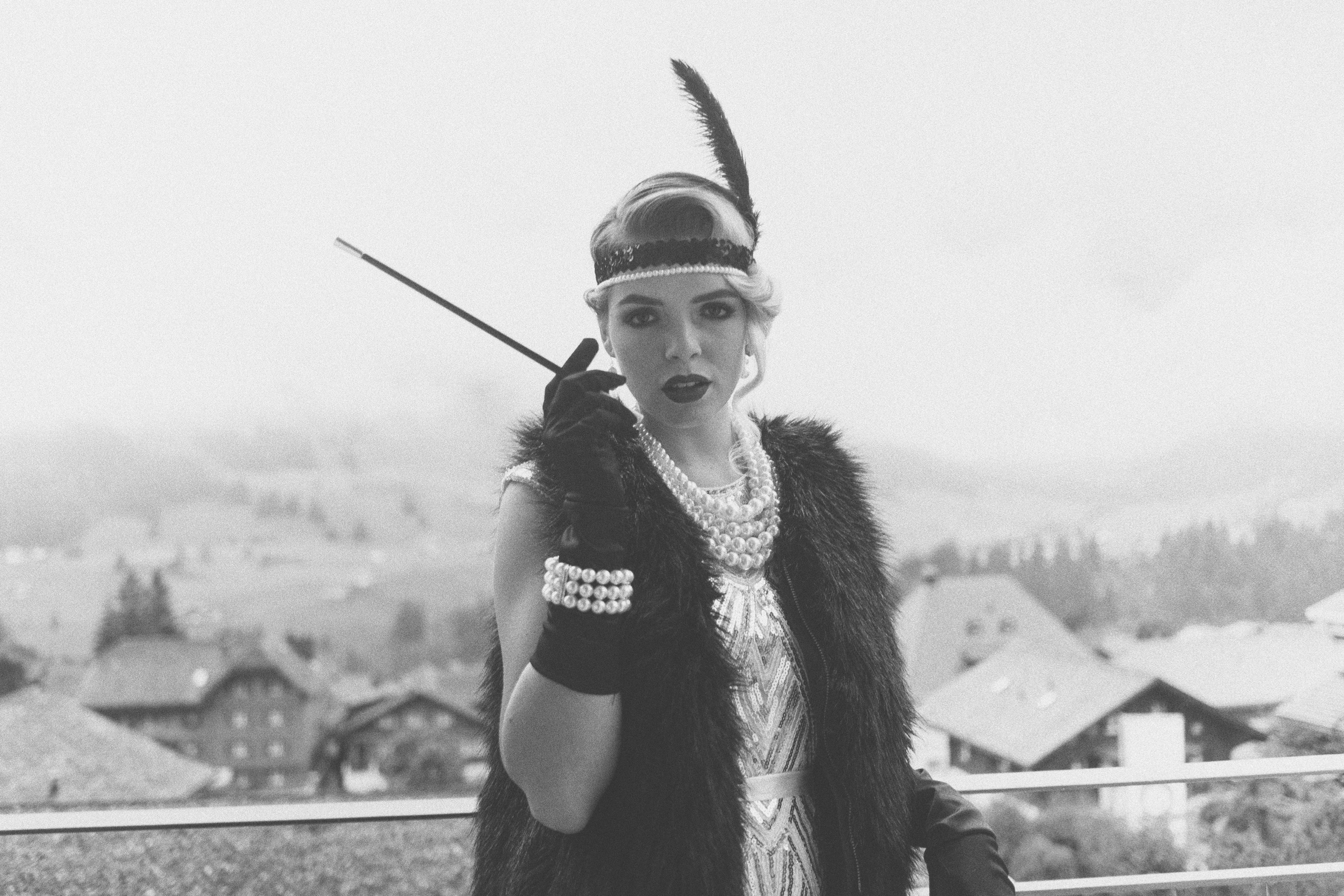 Photo of woman in Great Gatsby outfit